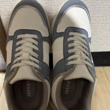 스니커즈 M 사이즈