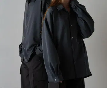 clel 벌룬 소매 루즈 레귤러 카라 셔츠 S