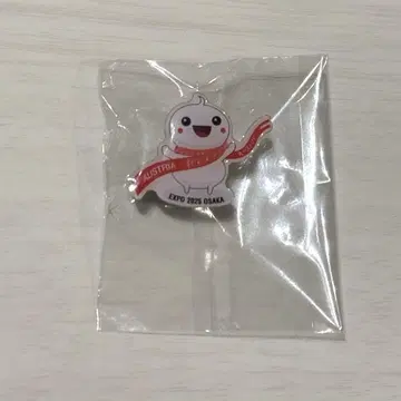 오사카 간사이 만박 오스트리아 파빌리온 빨흰 아기 핀 배지 레어