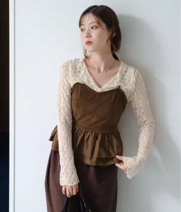 Kastane 스웨이드 페플럼 뷔스티에 브라운