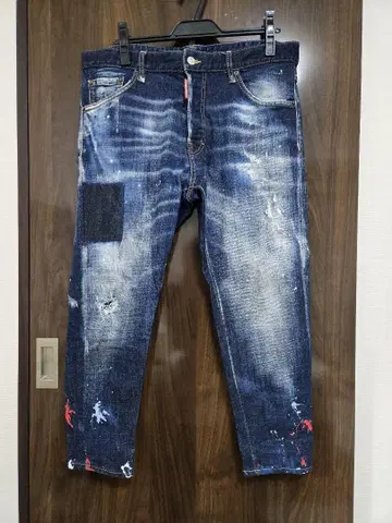 DSQUARED2 테이퍼드 데님 정가 97,500엔 사이즈 50