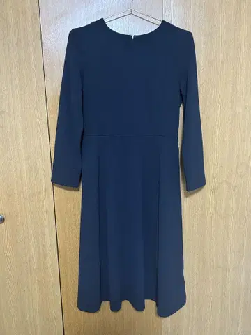 글로벌 워크 세레모니 A라인 원피스