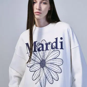 SWEATSHIRT FLOWERMARDI 화이트 x 네이비