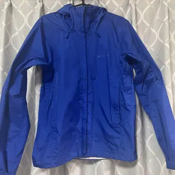 Patagonia 파랑 후드 부착 마운틴 후드티 XS 사이즈