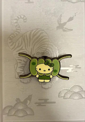 오사카 간사이 만박 일본관 헬로키티 조류 핀 배지