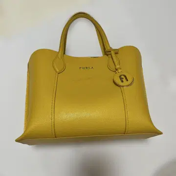 FURLA 백