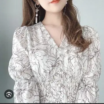 SNIDEL 라인 플라워 허리 개더 원피스 0 사이즈