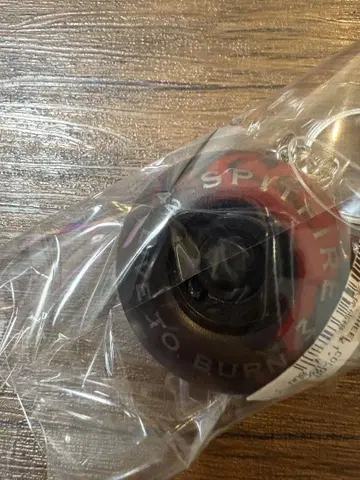 Spit Fire key Chain Wheel 키링 빨간색 마블