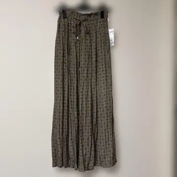 택 포함 새상품 올리브 그린 와이드 팬츠