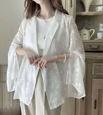 시어 자카드 슬릿 슬리브 테일러드 자켓
