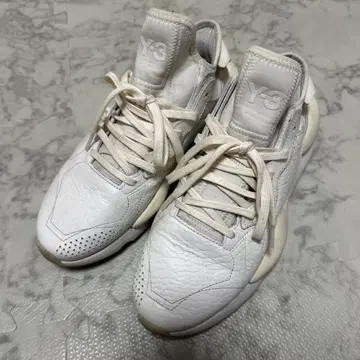 Y-3 화이트 가죽 스니커즈 하이컷