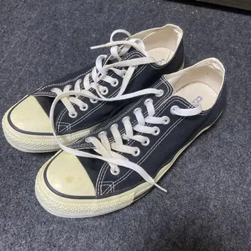 CONVERSE 블랙 스니커즈