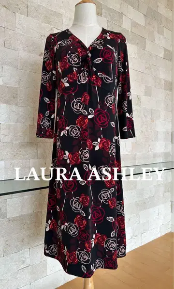 로라 애슐리 LAURA ASHLEY 장미 패턴 긴팔 원피스