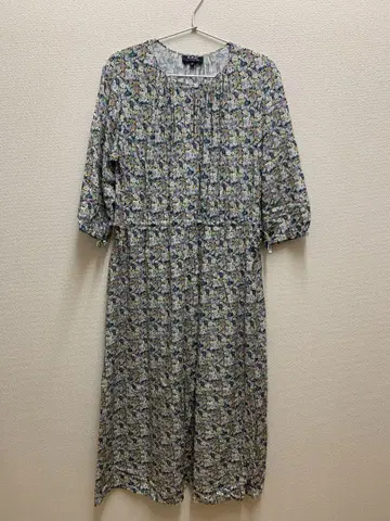 A.P.C. 꽃무늬 7부 소매 종아리 기장 원피스