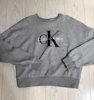 Calvin Klein Jeans 그레이 트레이닝복
