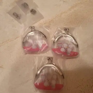 시프라 한정판 산리오 가마구치 키링 니냐니뉴니에뉴니오 가챠가챠