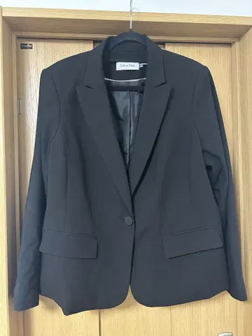Calvin Klein 블랙 테일러드 자켓 16W