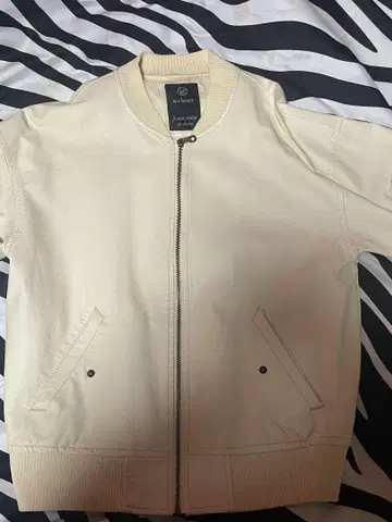 w closet 아이보리 자켓
