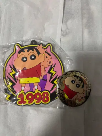 짱구는 못말려(크레용 신짱) 1998년 스트랩과 캔뱃지 세트 (덤 포함)