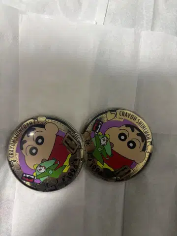 짱구는 못말려(크레용 신짱) 캔뱃지 2개 세트 (덤 포함)