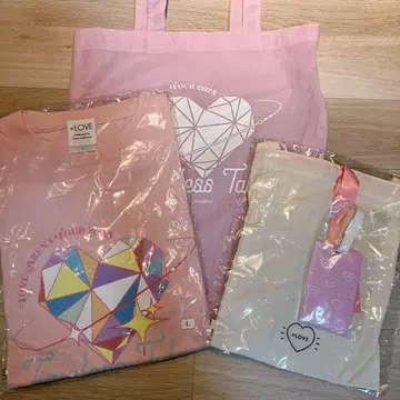 =LOVE 이코러브 아레나 투어 프리미엄 굿즈 4
