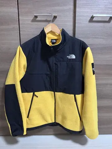 THE NORTH FACE 플리스 자켓 블랙/옐로우 컬러
