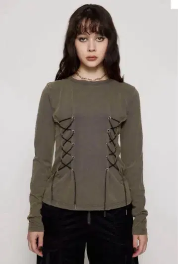 [ LAGUAGEM ] 카키 긴팔 레이스업 티셔츠