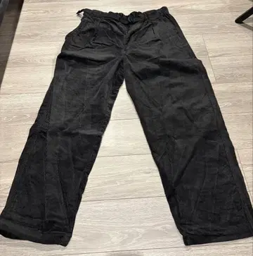 유니클로 U 코듀로이 턱 와이드 팬츠 UNIQLOU