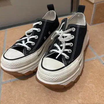 CONVERSE ALL STAR 블랙 스니커즈