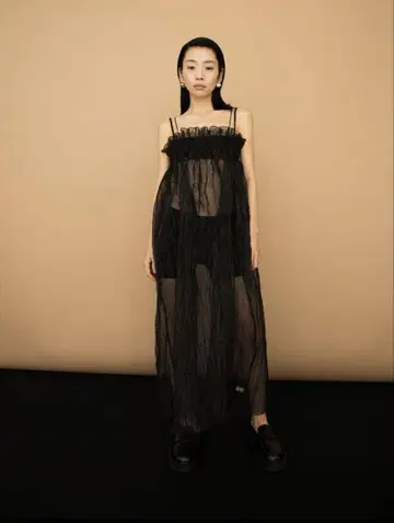 라인밴드 leinwande PleatsDress 블랙