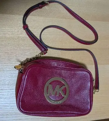 MICHEAL KORS 가죽 빨간색 숄더백 로고