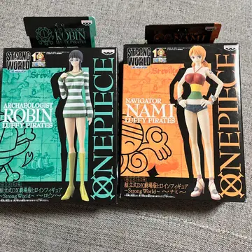 원피스 STRONG WORLD 로빈 나미 DX 피규어
