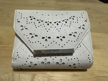 JILL STUART 화이트 3단 폴더형 가마구치 지갑