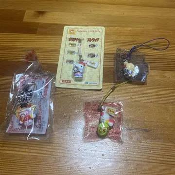 마루짱 야키소바 헬로키티 스트랩