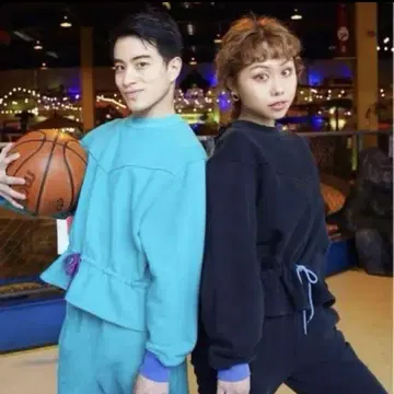 페코클럽 허리 마크 맨투맨 그린