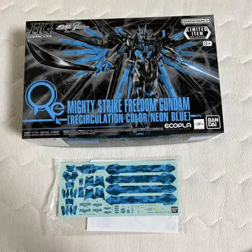 이벤트 한정품 HG 1/144 마이티 스트라이크 프리덤 네온 블루