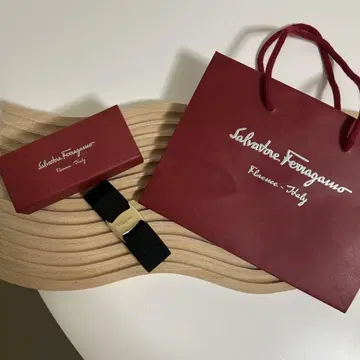 [ Salvatore Ferragamo ] 바라 리본 머리핀