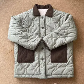 시착만 한 상품 라이트 카키 퀼팅 자켓