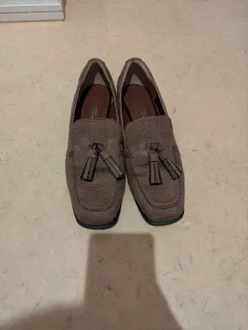 브라운 스웨이드 터치 태슬 로퍼 24.5cm