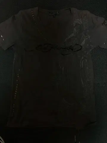 에드하디 v넥t셔츠