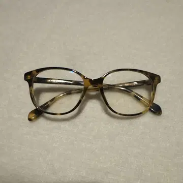 OLIVER PEOPLES Rita-J
