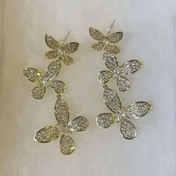ANNANWEDDING 브라이덜 귀걸이 결혼식 전취 나비 귀걸이
