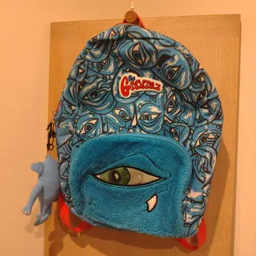 the Grawzulz 렌티큘러 백팩