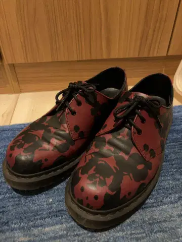 새상품급 닥터마틴 3홀