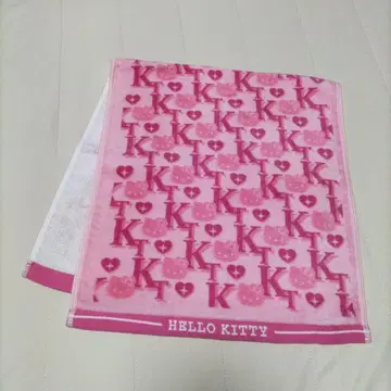 헬로키티 타월 약 33cm x 76cm 2002년 KT 페이스타월