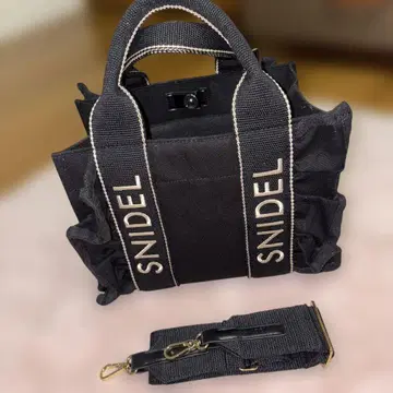 SNIDEL 블랙 숄더백