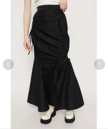 [ SLY ] GATHER SLIM FLARE 스커트 블랙