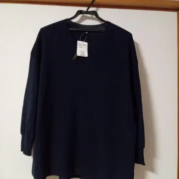 UNTITLED (주식회사 월드) 네이비 V넥 스웨터 size 44