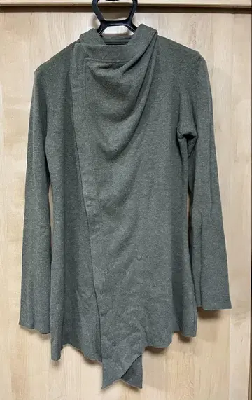 goa 비대칭 드레이프 넥 가디건