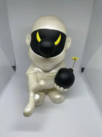 TWIM MUMMY BOMBER KID 소프트 비닐